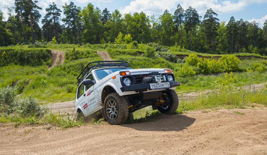 Юбилей легендарного внедорожника LADA 4x4 в АвтоРеале